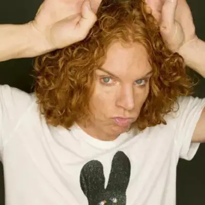 Carrot Top in a silly pose in Vegas