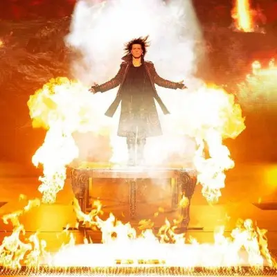 Criss Angel standing in the middle of a fire at the Criss Angel MINDFREAK show Vegas