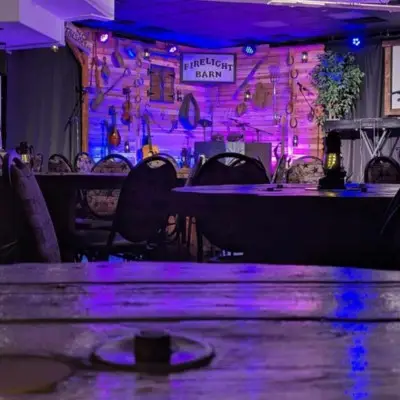 Firelight Barn dinner theater with the stage in the middle
