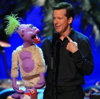 Jeff Dunham with show character Peanut