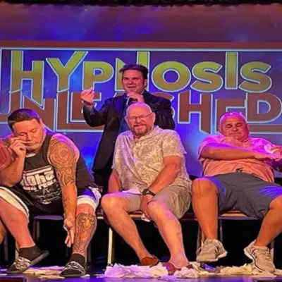 Kevin Lepine with hypnotised audience at the Hypnosis Unleashed show Vegas
