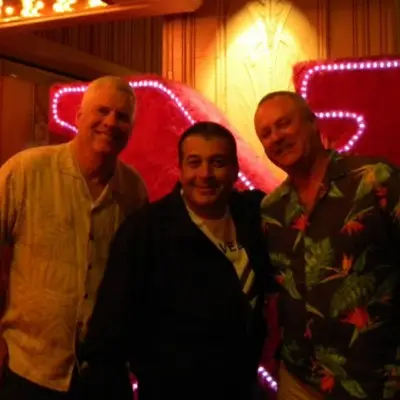 Vinnie Favorito posing with fans